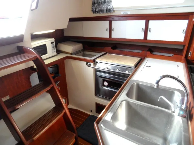 1989 Catalina Sloop