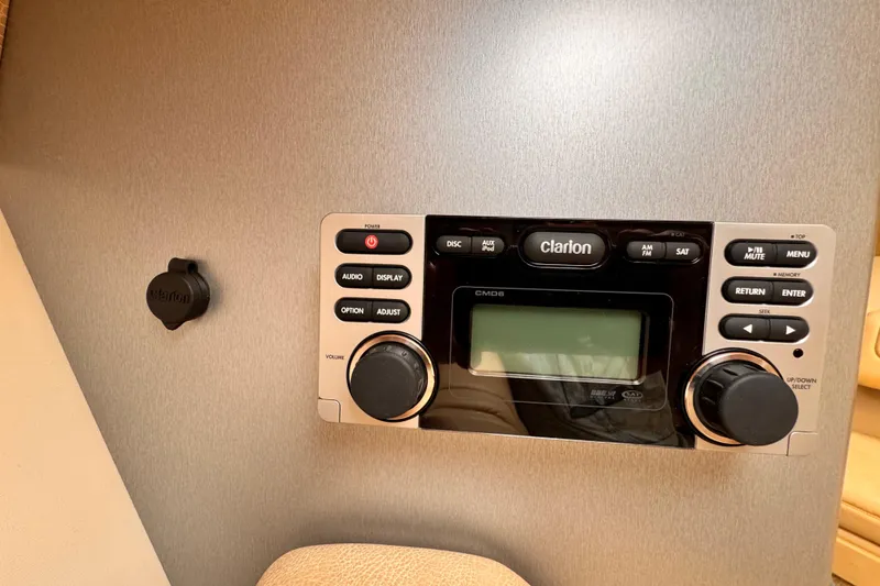 Clarion audio system in 2012 Formula 290 Sun Sport boat interior.