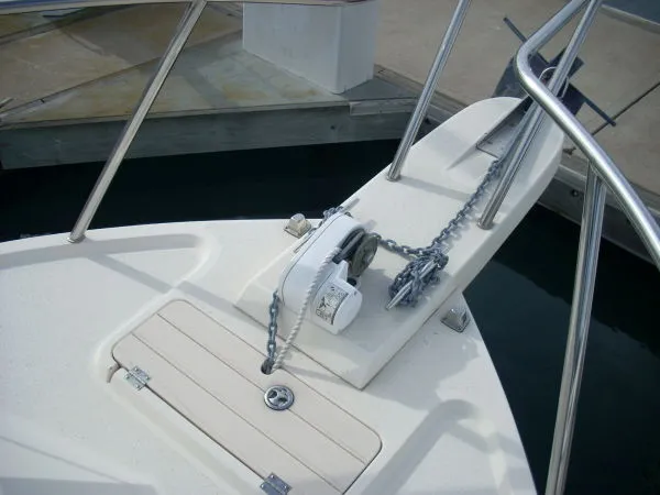 2001 Parker 2320 Pilothouse