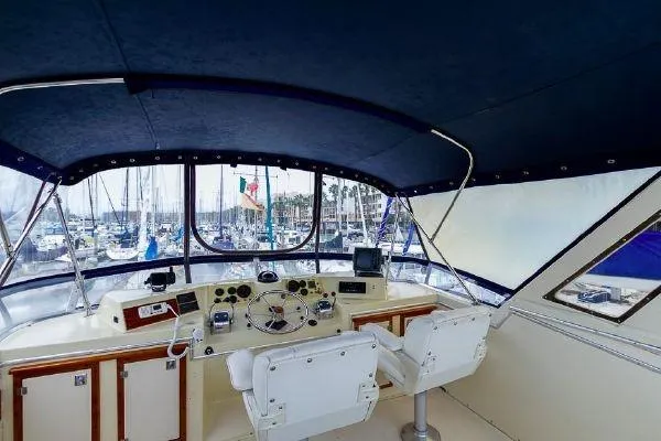 1984 Uniflite Aft Cabin Motor Yacht