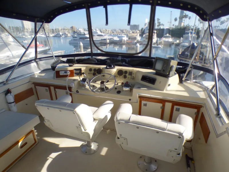 1984 Uniflite Aft Cabin Motor Yacht