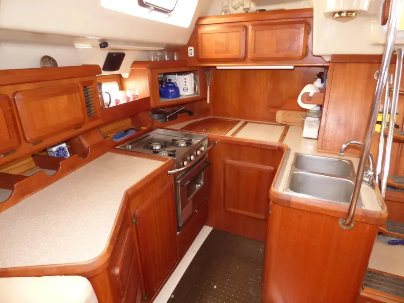 1991 Hunter Passage 42