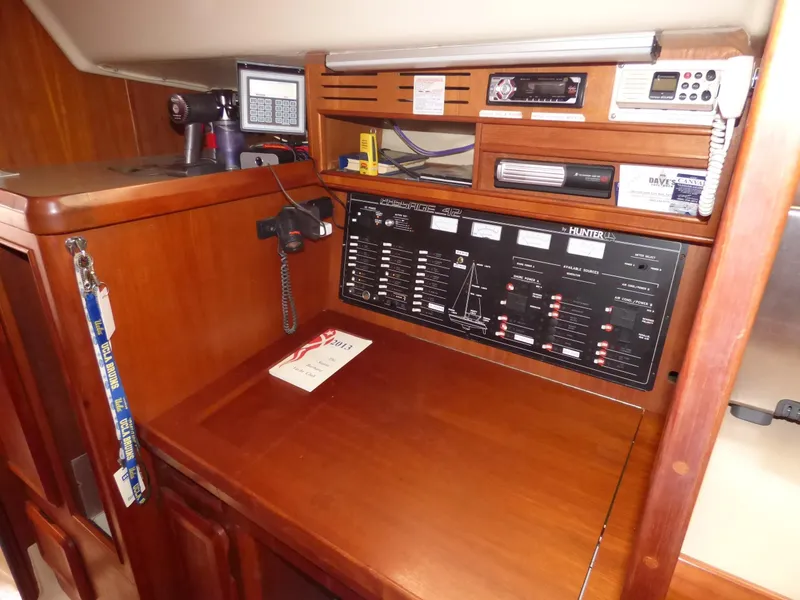 1991 Hunter Passage 42