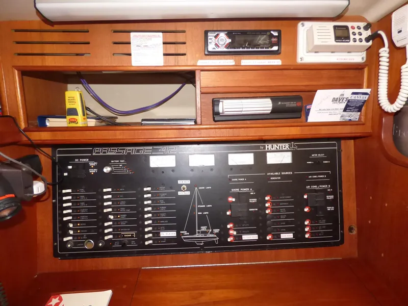 1991 Hunter Passage 42
