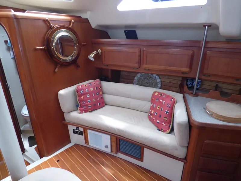 1991 Hunter Passage 42