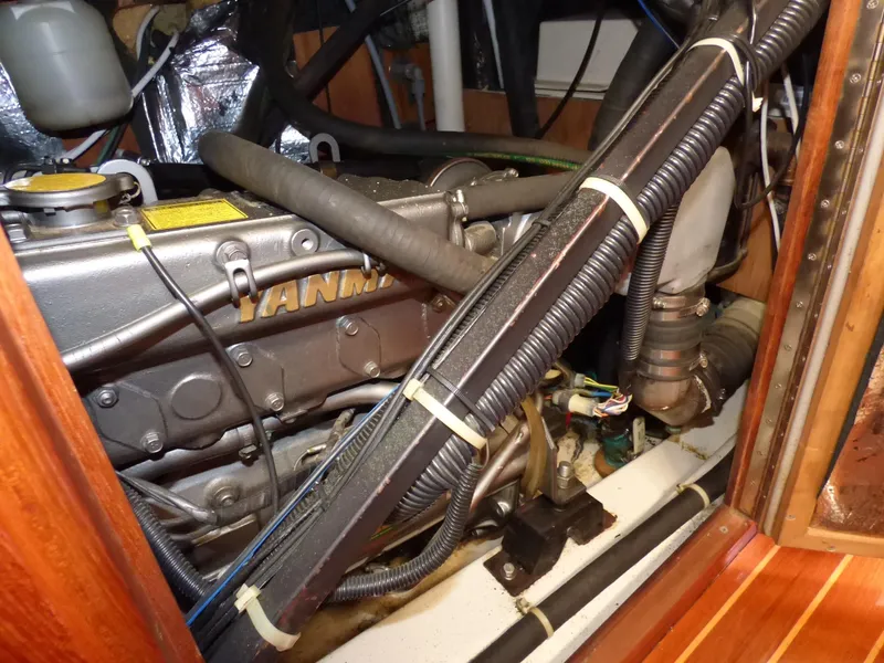 1991 Hunter Passage 42