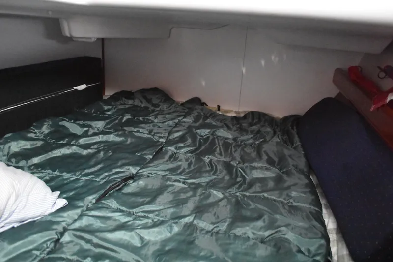2004 Beneteau 423
