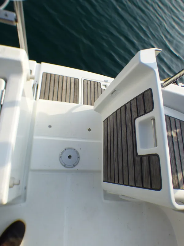 2004 Beneteau 423