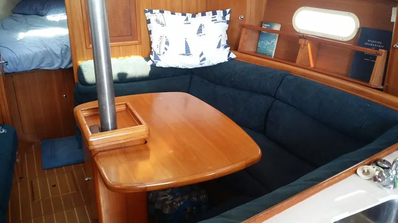 2003 Hunter 356