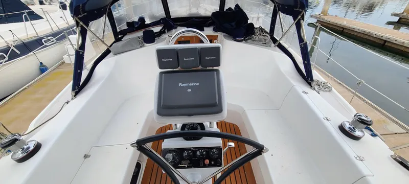 2009 Catalina 375