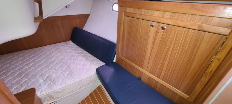 2009 Catalina 375