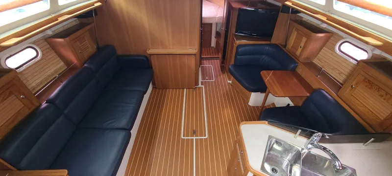 2009 Catalina 375
