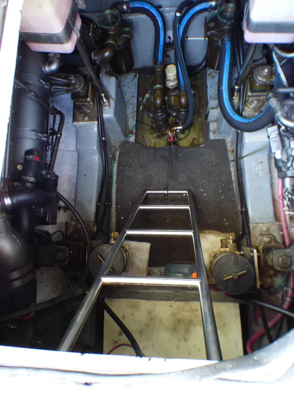 Ladder down to Engine Area
