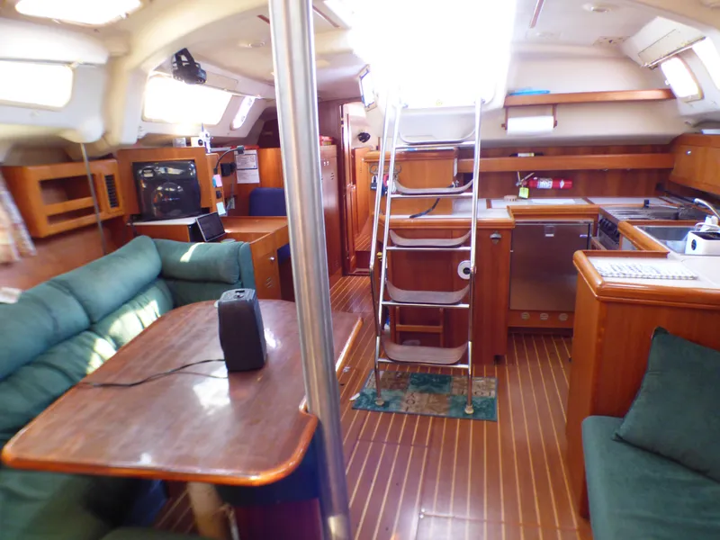 2002 Hunter Passage 420