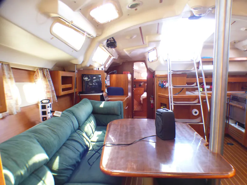 2002 Hunter Passage 420