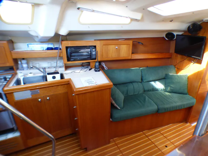 2002 Hunter Passage 420