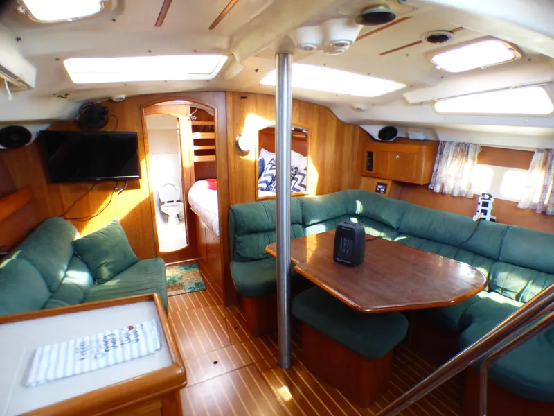 2002 Hunter Passage 420