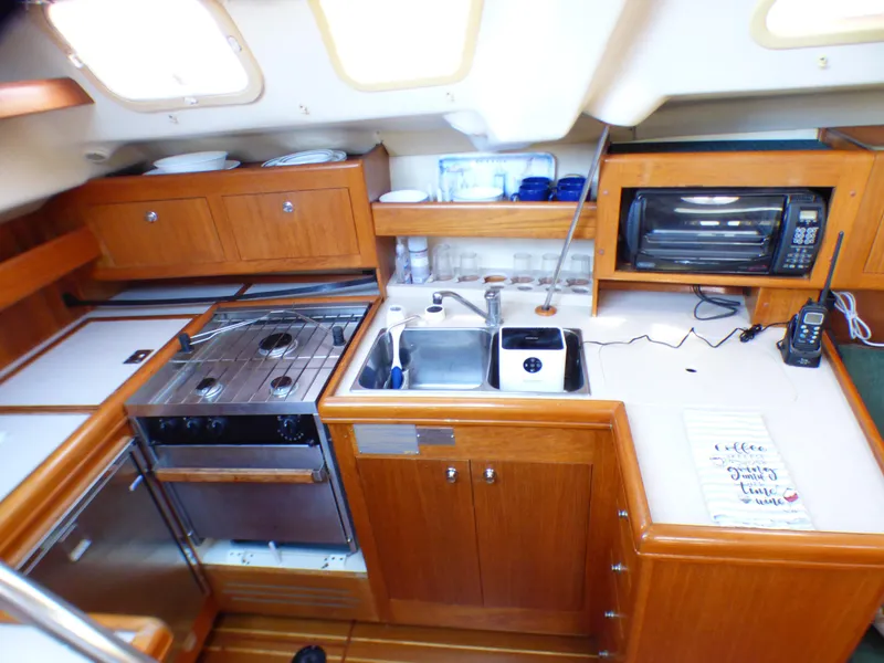 2002 Hunter Passage 420