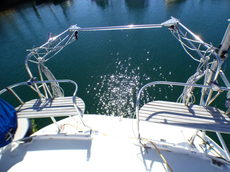 2002 Hunter Passage 420