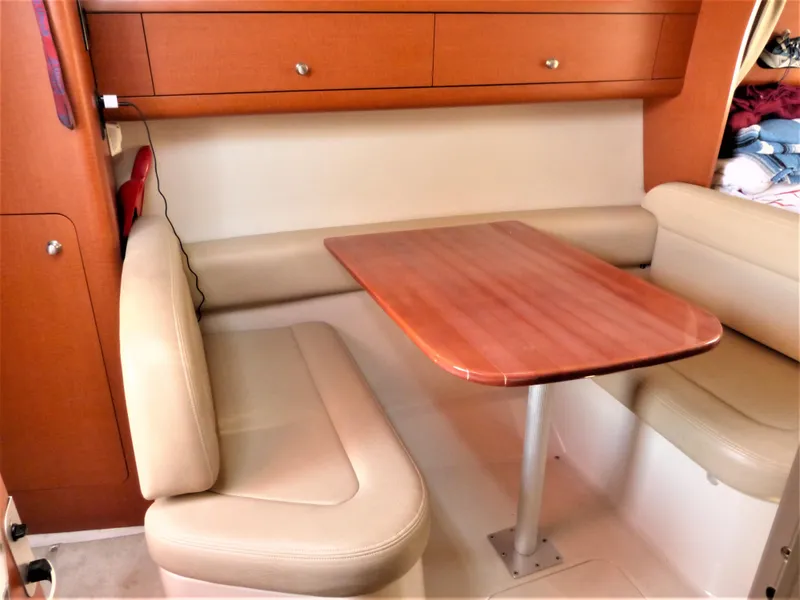2005 Chaparral 270 Signature