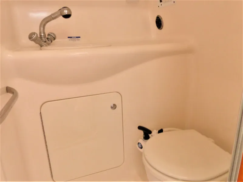 2005 Chaparral 270 Signature