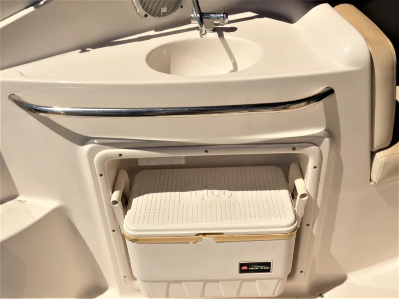 2005 Chaparral 270 Signature