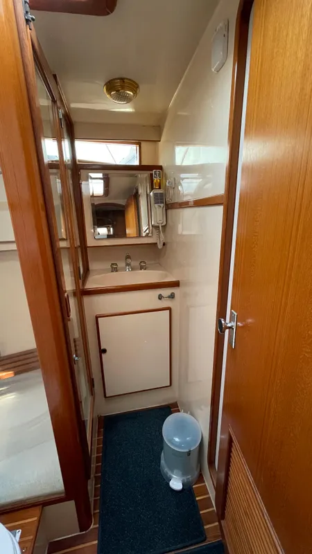 Stateroom Head