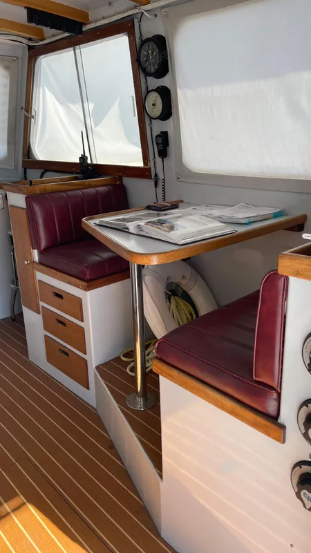 2005 Seaway Pilot House