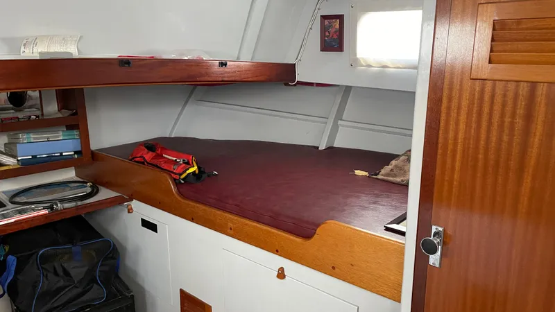 2005 Seaway Pilot House