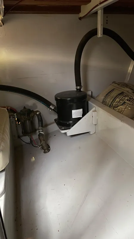 2005 Seaway Pilot House