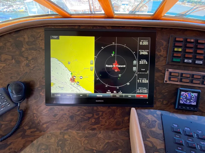 1991 Hatteras 105 Raised Pilothouse