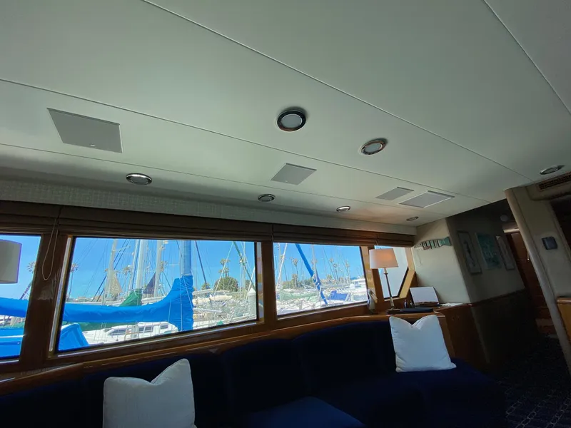 1991 Hatteras 105 Raised Pilothouse