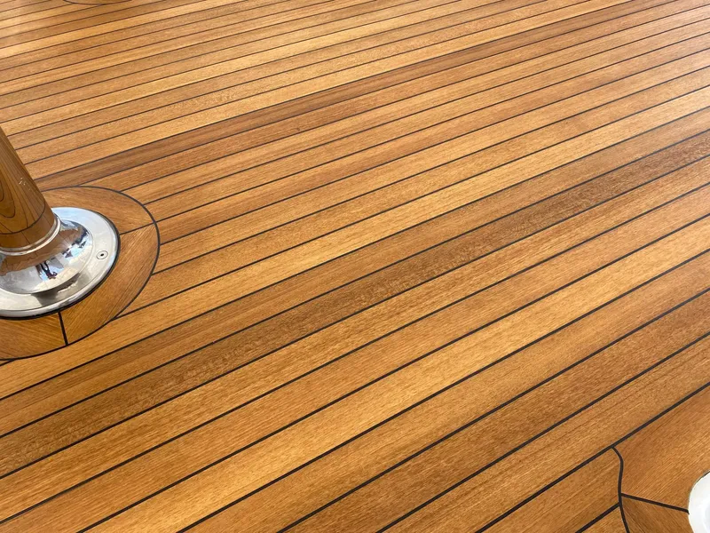 Flybridge decking
