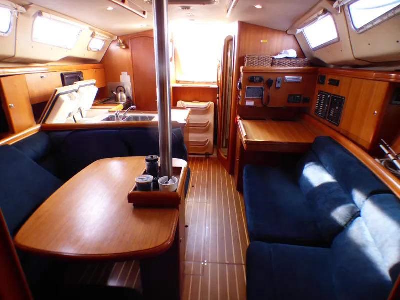 2003 Hunter 356