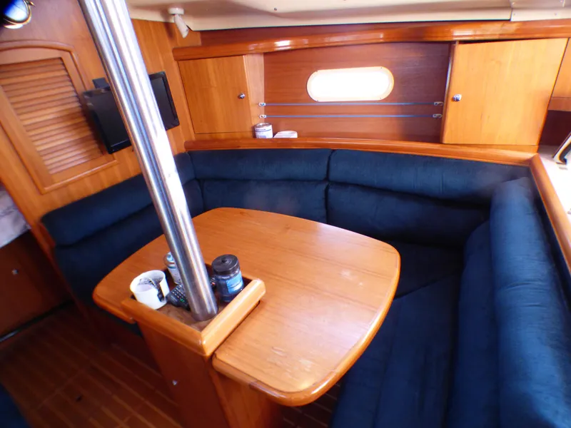 2003 Hunter 356