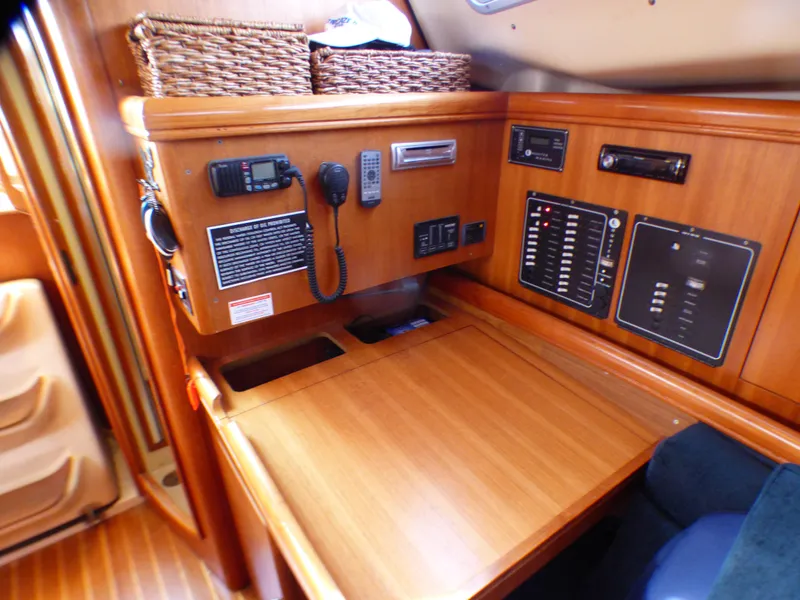 2003 Hunter 356