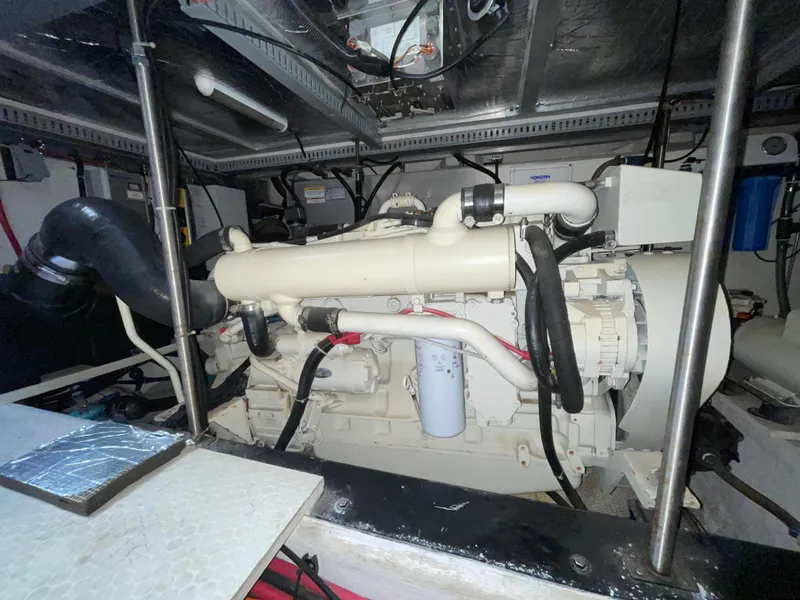 2000 Carver 506 Motor Yacht