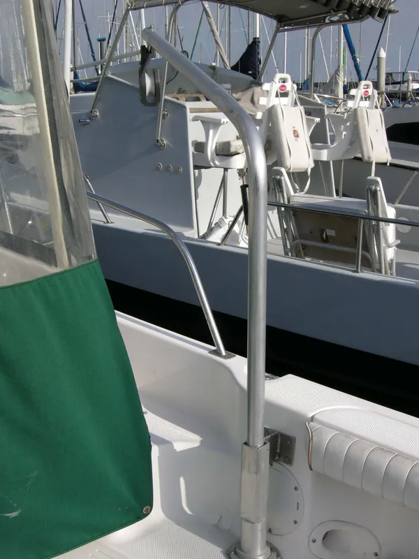 2003 Bayliner 2052 Trophy Walkaround