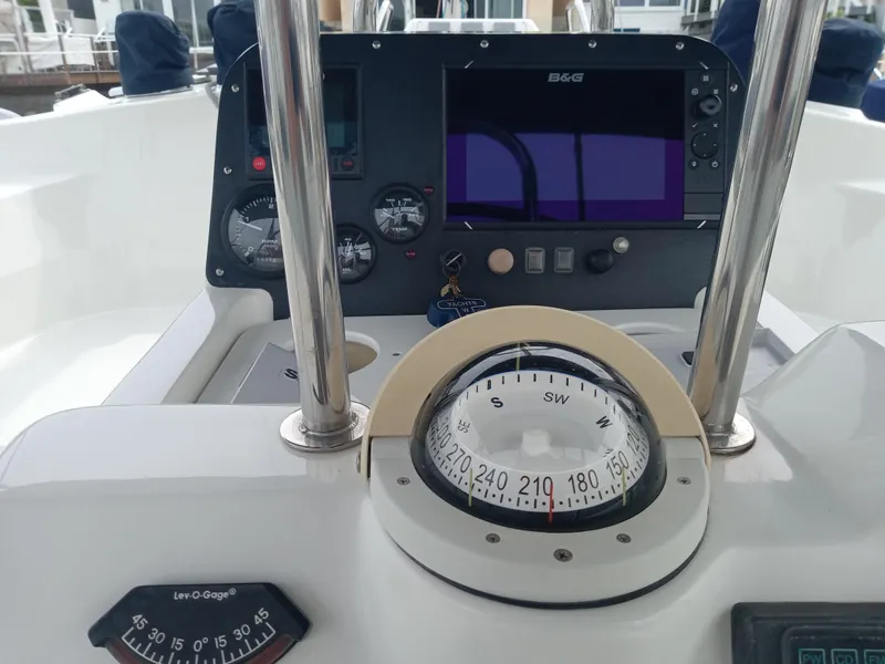 2000 Hunter 460