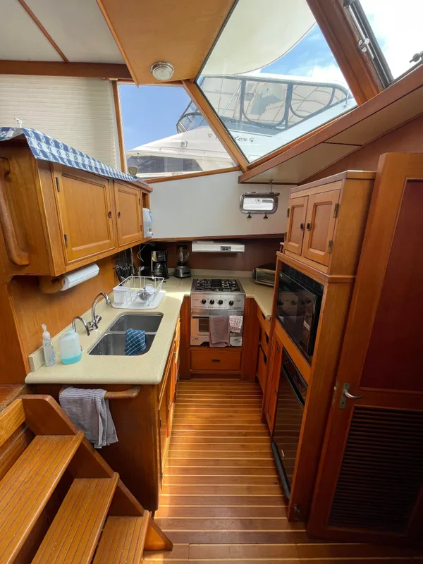 1985 Sea Ranger 46 motoryacht