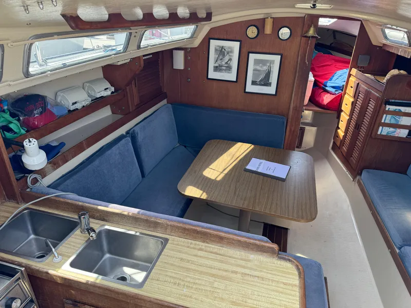 1985 Catalina Sloop