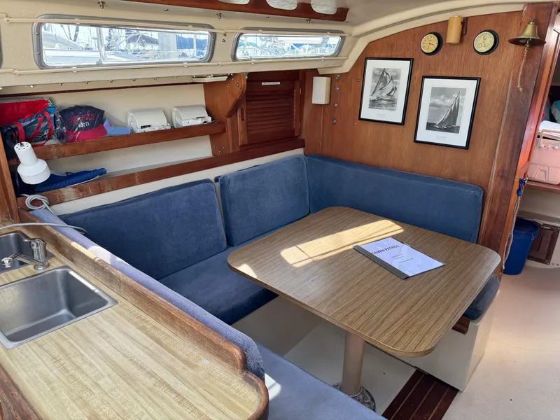 1985 Catalina Sloop