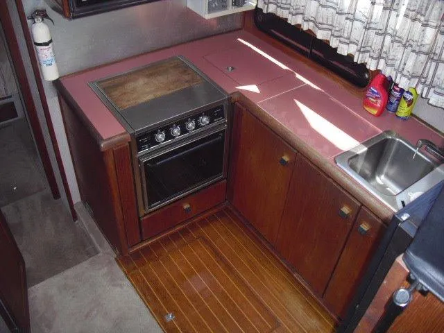 "Galley Down" Layout