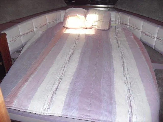 1987 Bayliner 3870 Motoryacht