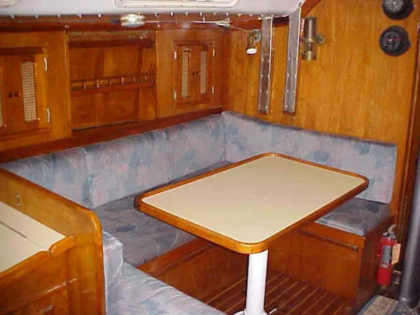 1979 CF 37