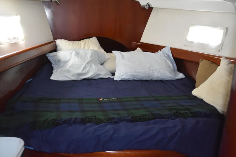 2004 Beneteau 423