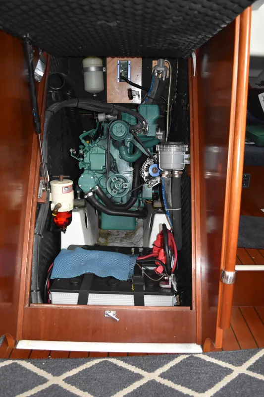 2004 Beneteau 423