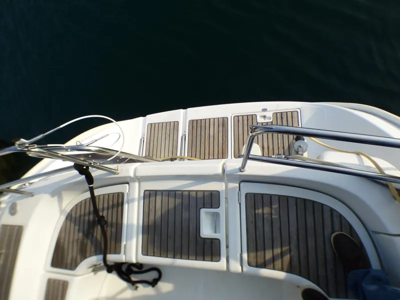 2004 Beneteau 423