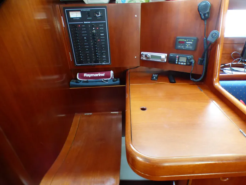 2004 Beneteau 423