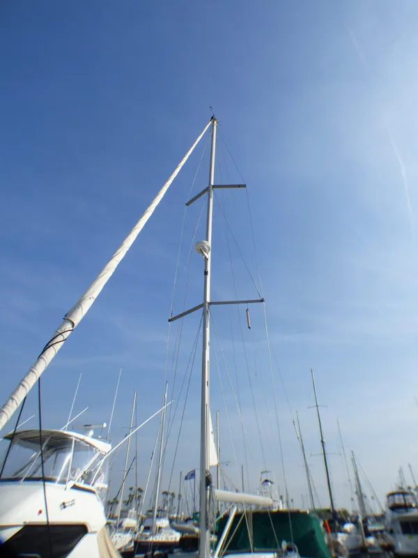 2004 Beneteau 423